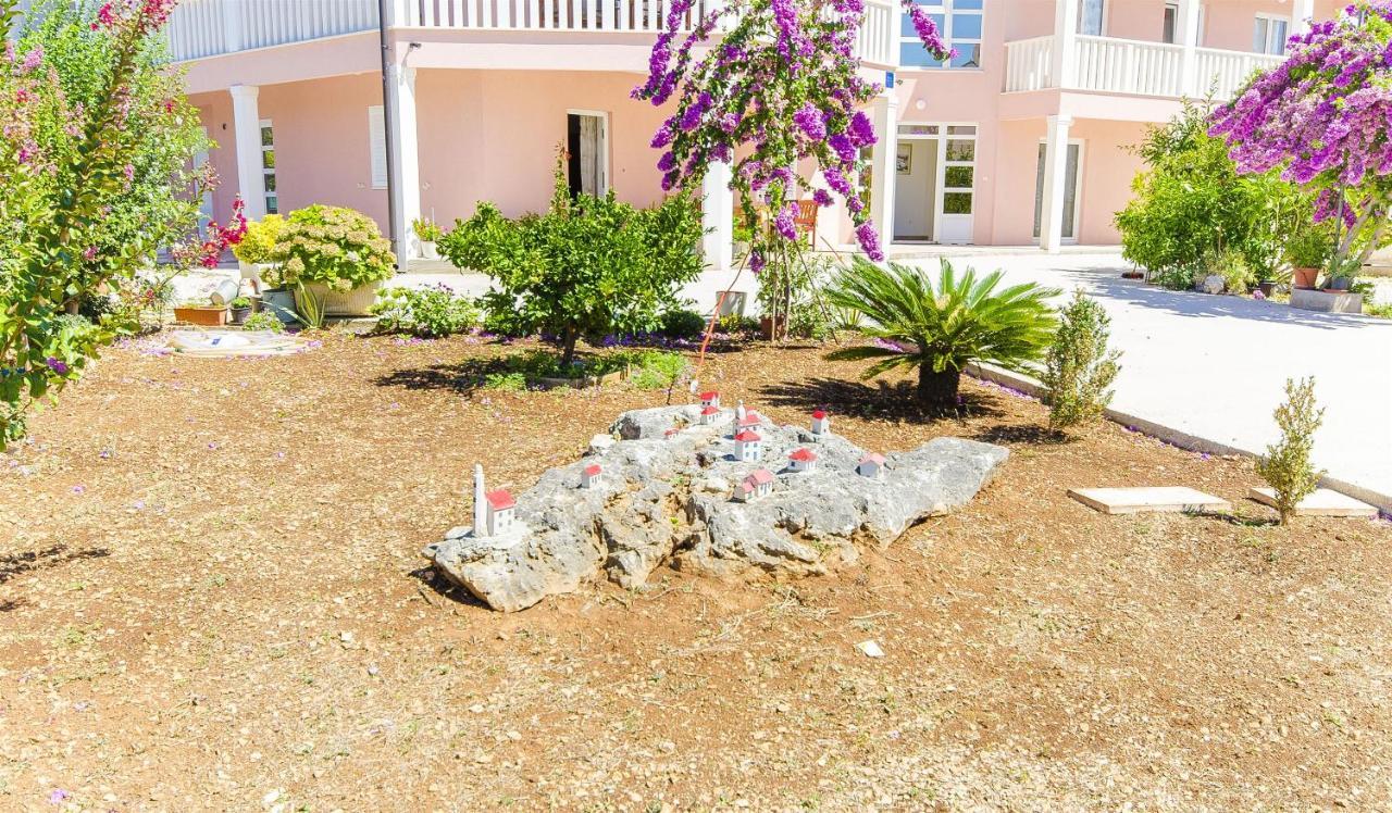 Apartments Hrgovic Rogoznica  Dış mekan fotoğraf